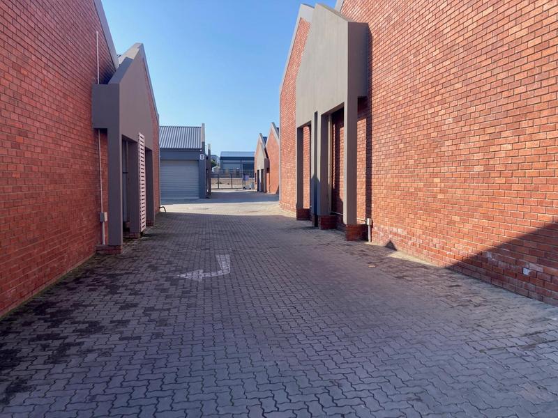 To Let Commercial Property for Rent in Fairview Eastern Cape